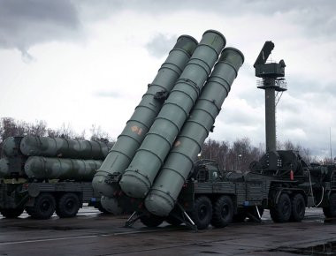 Την αγορά πυραύλων S-300 από τη Ρωσία εξετάζουν οι Σέρβοι (βίντεο)